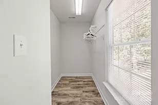 8200 Kerrybrook Cir, Charlotte, NC 28214 - Photo 19