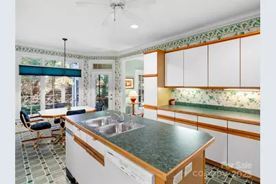 40 Tiverton Lane, Asheville, NC 28803 - Photo 11