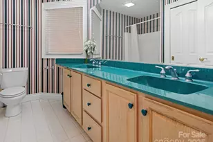 40 Tiverton Ln, Asheville, NC 28803 - Photo 21