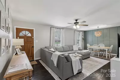 3808 Seaforth Drive, Charlotte, NC 28205 - Photo 9