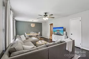 3808 Seaforth Dr, Charlotte, NC 28205 - Photo 11