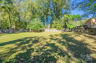 7208 Applecross Ln, Charlotte, NC 28215 - Photo 7