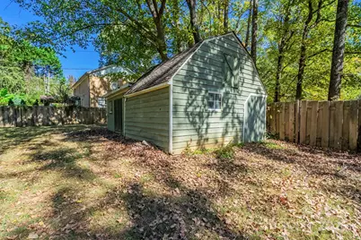 7208 Applecross Lane, Charlotte, NC 28215 - Photo 9