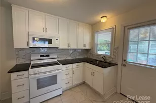 730 E Iredell Ave, Mooresville, NC 28115 - Photo 5