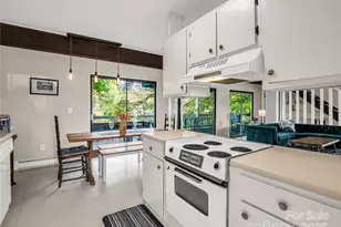 486 Oxford Rd, Lake Junaluska, NC 28745 - Photo 15