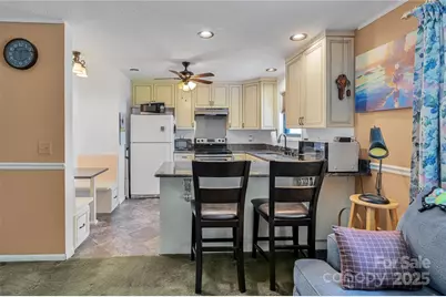 103 Oakwood Place #3, Hendersonville, NC 28792 - Photo 11