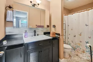 103 Oakwood Pl, Hendersonville, NC 28792 - Photo 17