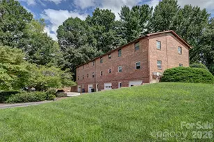 103 Oakwood Pl, Hendersonville, NC 28792 - Photo 27