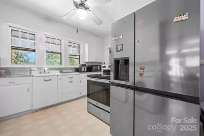 532 6th Avenue SW, Hickory, NC 28602 - Photo 3