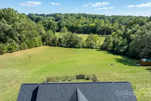 2256 Bolton Rd, Catawba, NC 28609 - Photo 3