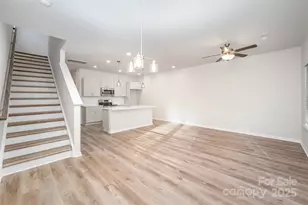 2713 New Pineola Rd, Charlotte, NC 28208 - Photo 3