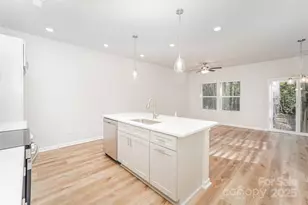 2713 New Pineola Rd, Charlotte, NC 28208 - Photo 7