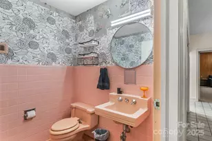 301 Louise Ave NE, Valdese, NC 28690 - Photo 15