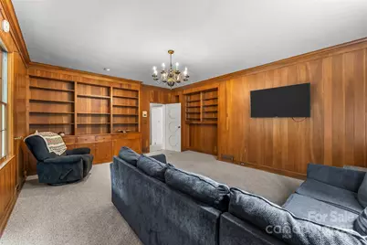 301 Louise Avenue NE, Valdese, NC 28690 - Photo 17