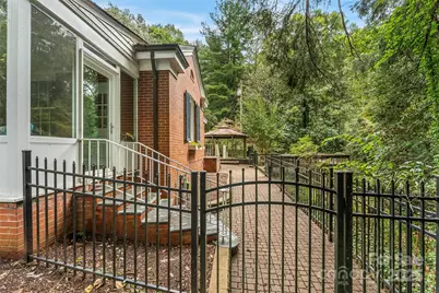 301 Louise Avenue NE, Valdese, NC 28690 - Photo 33