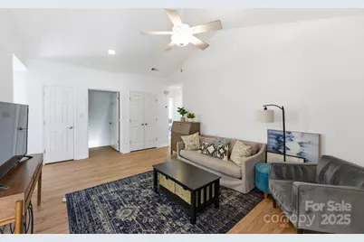 9401 S Vicksburg Park Court, Charlotte, NC 28210 - Photo 7