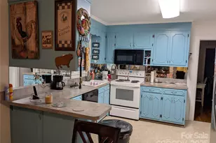 111 Sussex Ave, Cherryville, NC 28021 - Photo 7