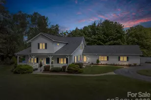 100 Perry Pl, Hendersonville, NC 28739 - Photo 3