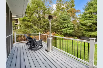 100 Perry Place, Hendersonville, NC 28739 - Photo 25