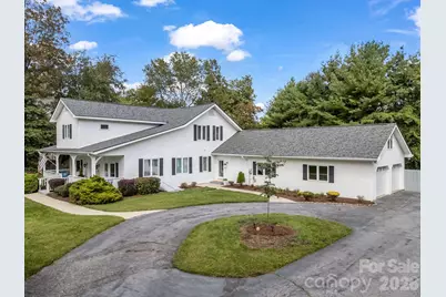 100 Perry Place, Hendersonville, NC 28739 - Photo 5