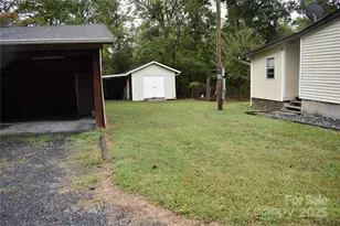 133 Community Building Rd, Mount Gilead, NC 27306 - Photo 5
