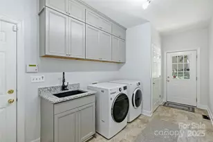 7324 Cobble Creek Dr, Matthews, NC 28104 - Photo 15