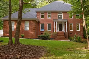 7324 Cobble Creek Dr, Matthews, NC 28104 - Photo 1