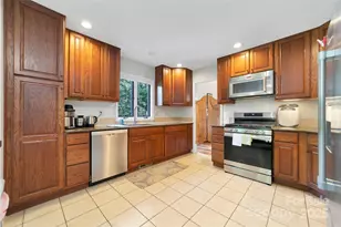 35 Oak St, Brevard, NC 28712 - Photo 9