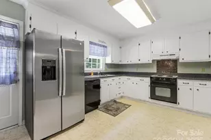 7322 Kilcullen Dr, Charlotte, NC 28270 - Photo 15