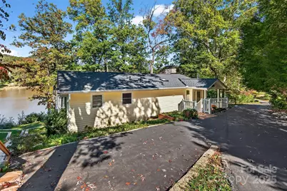 211 Rhododendron Avenue, Black Mountain, NC 28711 - Photo 5