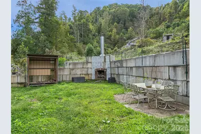 945 Roaring Fork Road, Hot Springs, NC 28743 - Photo 29