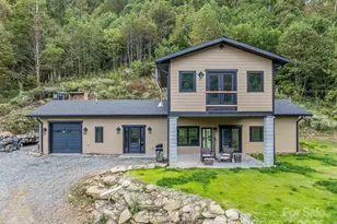 945 Roaring Fork Rd, Hot Springs, NC 28743 - Photo 3