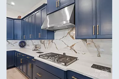 6015 Waldorf Avenue, Monroe, NC 28110 - Photo 7