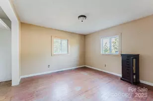 45 Freeborn Ln, Hendersonville, NC 28792 - Photo 9