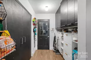 11501 Abernathy Rd, Charlotte, NC 28216 - Photo 31