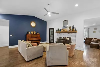 11501 Abernathy Road, Charlotte, NC 28216 - Photo 7