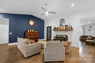 11501 Abernathy Rd, Charlotte, NC 28216 - Photo 7