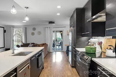 11501 Abernathy Road, Charlotte, NC 28216 - Photo 17