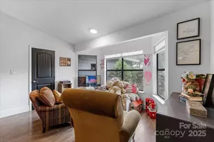 11501 Abernathy Rd, Charlotte, NC 28216 - Photo 5