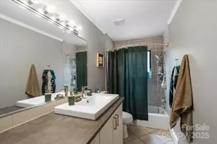 11501 Abernathy Rd, Charlotte, NC 28216 - Photo 29