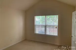 11163 Saintsbury Pl, Charlotte, NC 28270 - Photo 13