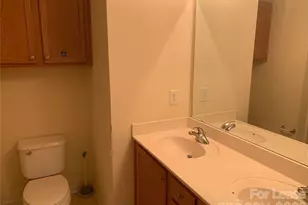 11163 Saintsbury Pl, Charlotte, NC 28270 - Photo 9