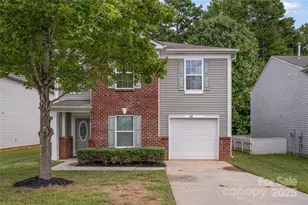 1113 Swearngan Ridge Ct, Charlotte, NC 28216 - Photo 3