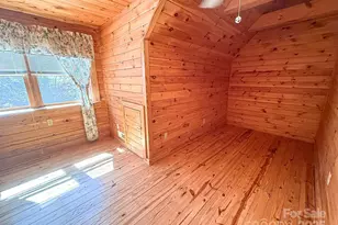 198 Ball Hl Pl, Marshall, NC 28753 - Photo 19