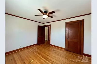 135 Haynes Street, Hendersonville, NC 28791 - Photo 7