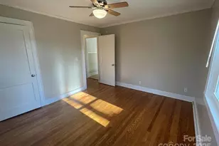 135 Haynes St, Hendersonville, NC 28791 - Photo 17