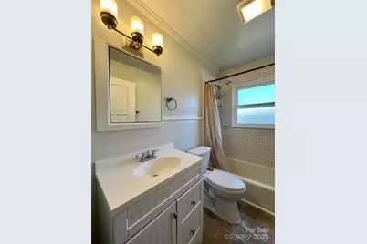 135 Haynes Street, Hendersonville, NC 28791 - Photo 9