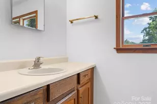 560 Esseola St, Saluda, NC 28773 - Photo 31