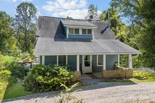 560 Esseola St, Saluda, NC 28773 - Photo 7