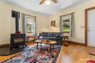 560 Esseola St, Saluda, NC 28773 - Photo 15